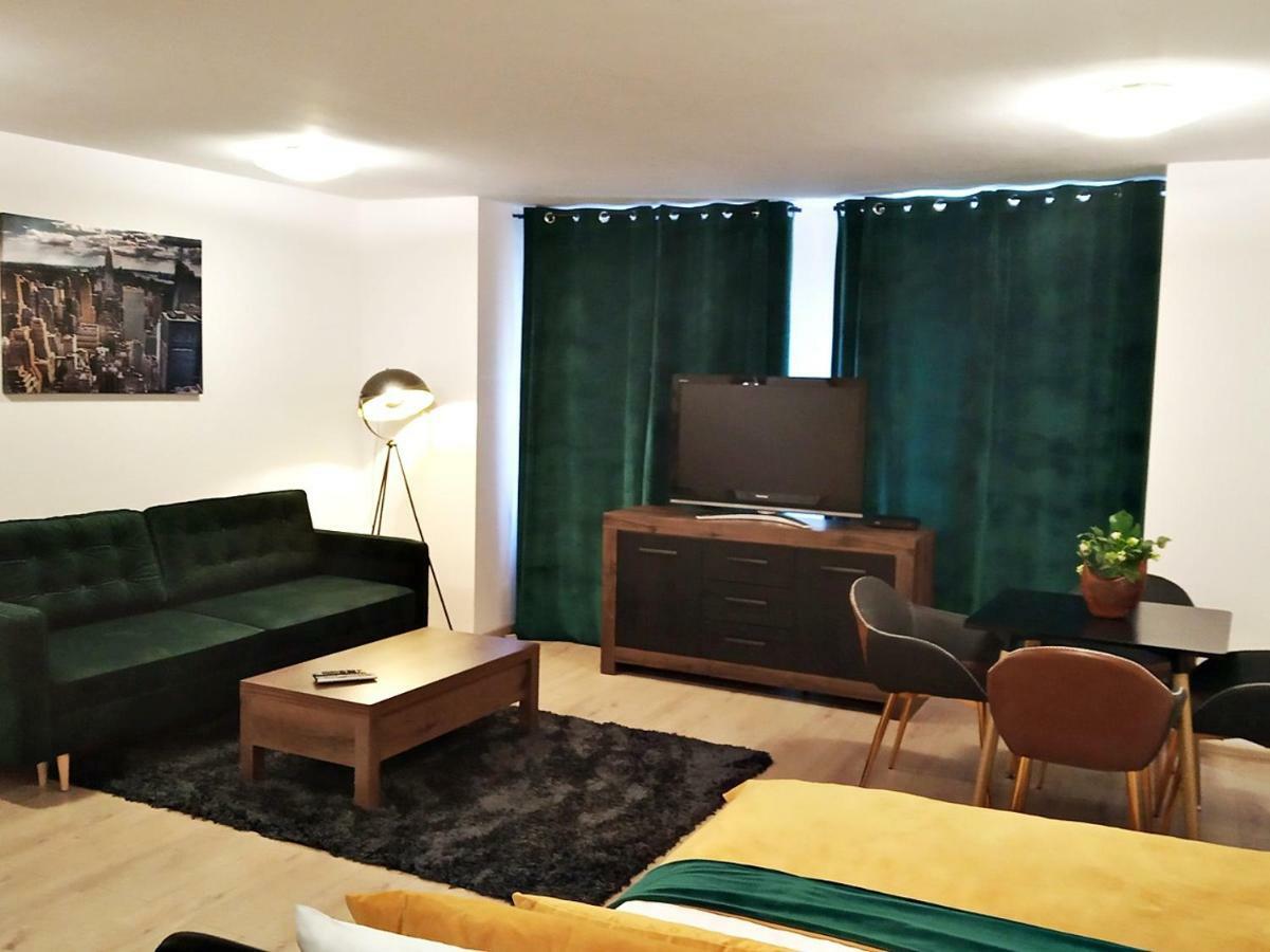 Downtown Studio Apartment Zielona Gora  Exterior photo